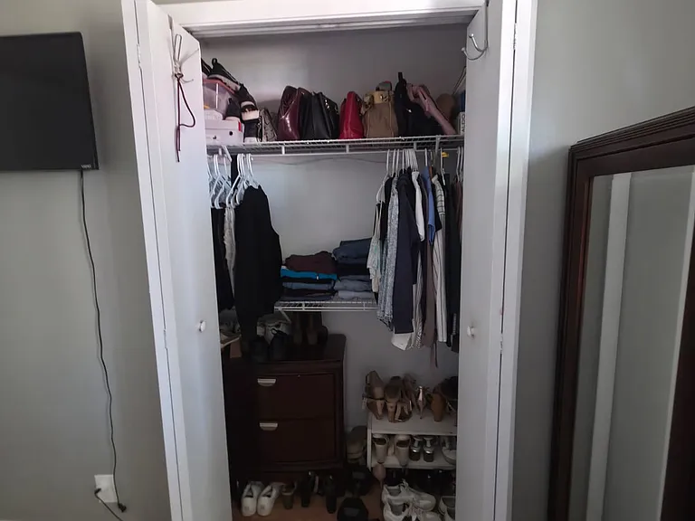 16278 Laurel Dr #202 — Photo 31