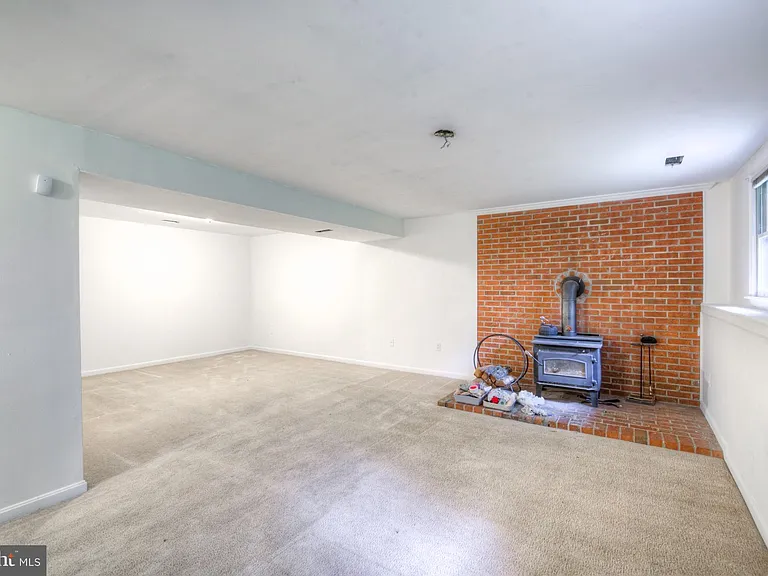 12820 Lake Wilderness Ln — Photo 14
