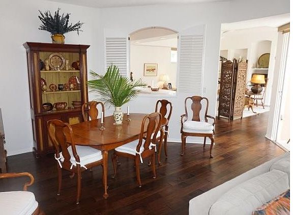 3rd image of 4036 Jardin Ln