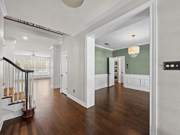 4th image of 2303 Tower Dr