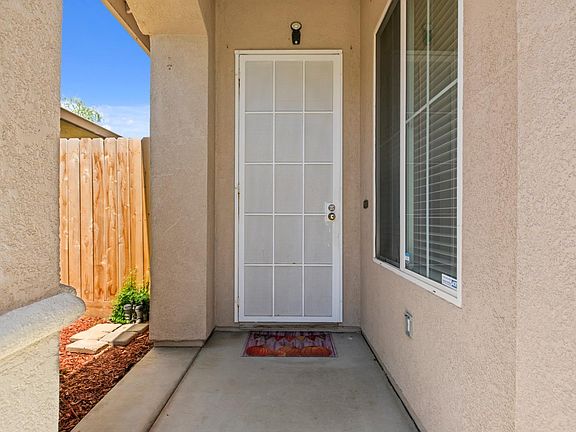 4th image of 2637 Corral Way