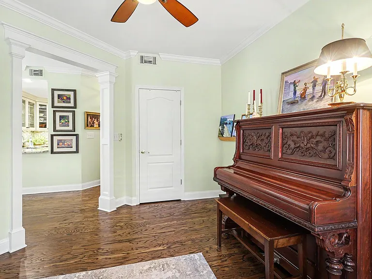 401 N Church St #208 — Photo 15