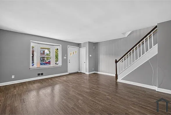 3 bed, 1152 sqft, $2,850 — Photo 3