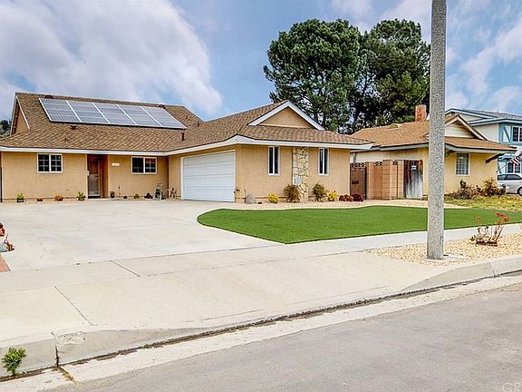 2nd image of 20251 Lakemore Dr