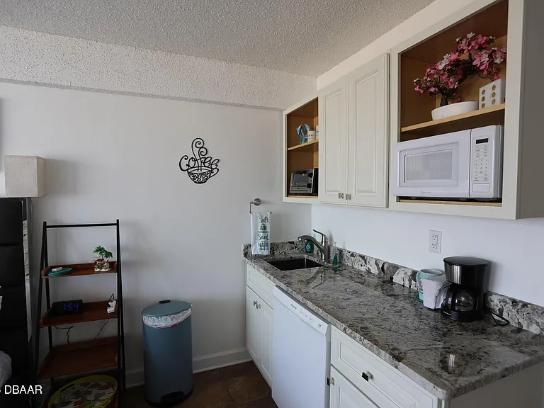 800 N Atlantic Ave #611 — Photo 34