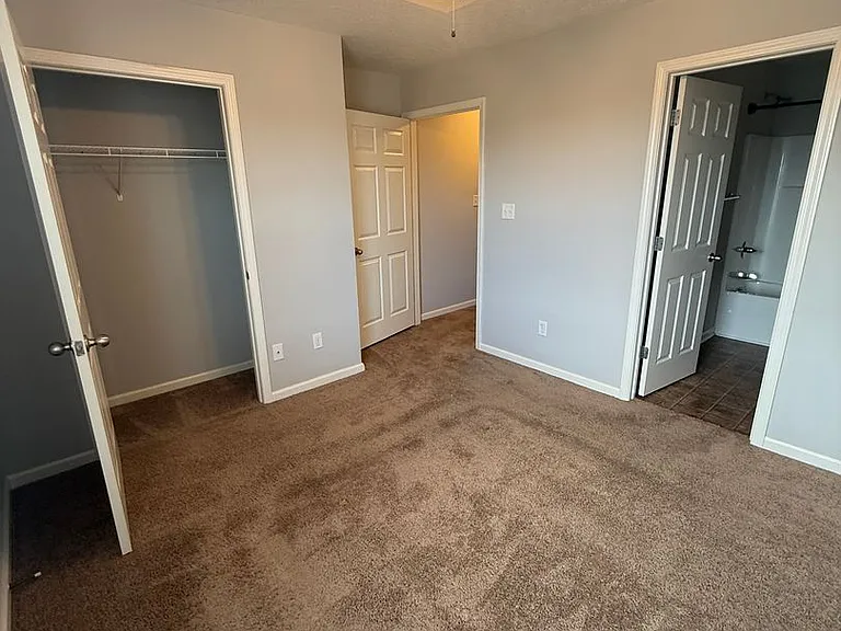 362 Upper Stone Ave #E — Photo 8
