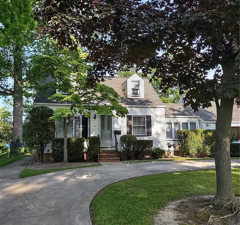 1st image of 625 Humiston Dr