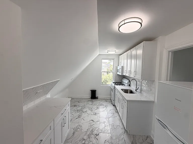 1539 Ohm Ave #2 — Photo 14