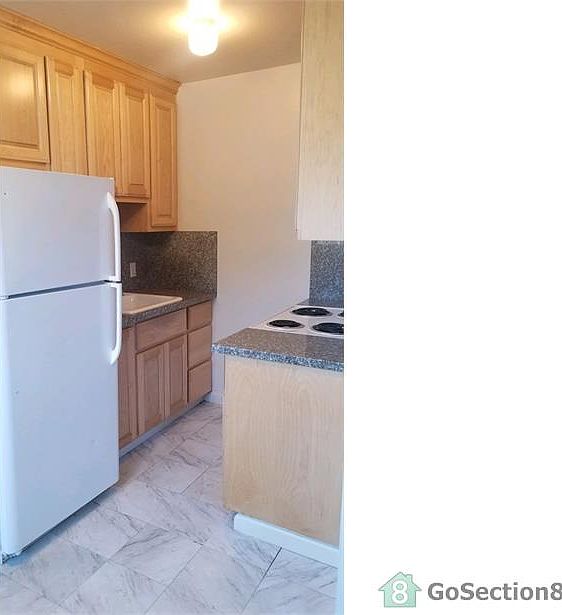 1st image of 700 Richmond Ave APT 4