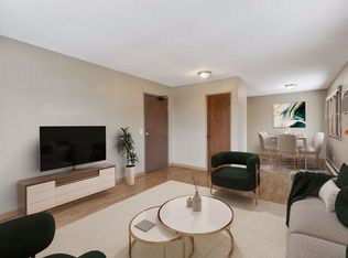 155 Cedar Lake Rd N APT 5, Minneapolis, MN 55405