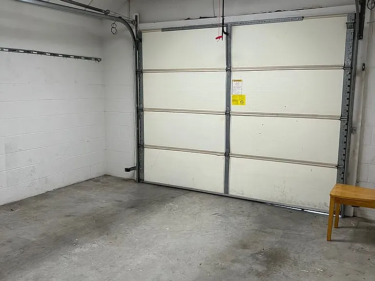 604 Phoenix Ct — Photo 28
