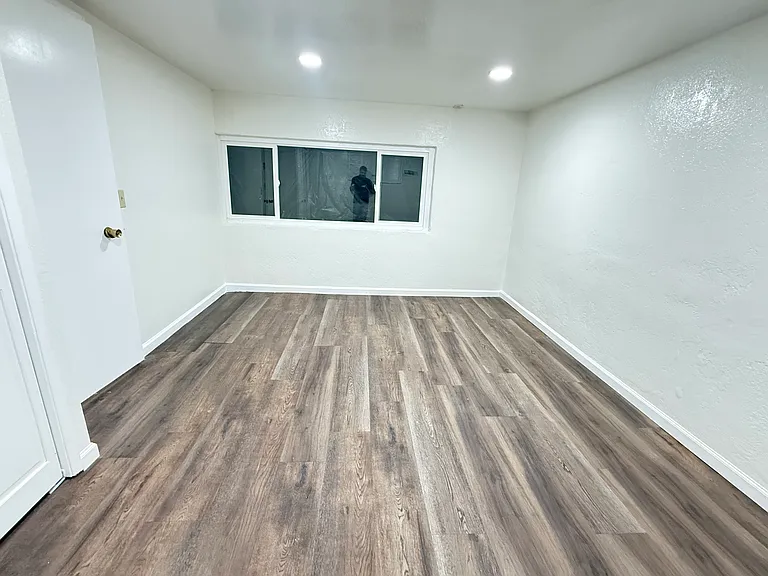 5500 Pacheco Blvd #B — Photo 3