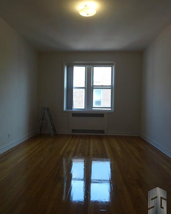 1st image of 1820 E 13th St APT 6G