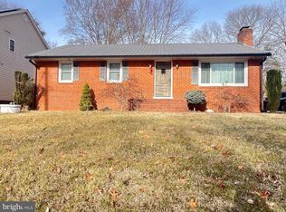 1205 Holly St, Fredericksburg, VA 22405