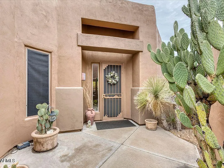 9632 E Superstition Ln — Photo 2