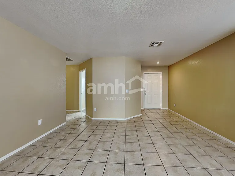 2903 S Channing — Photo 7
