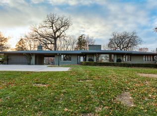 3416 Fleur Dr, Des Moines, IA 50321