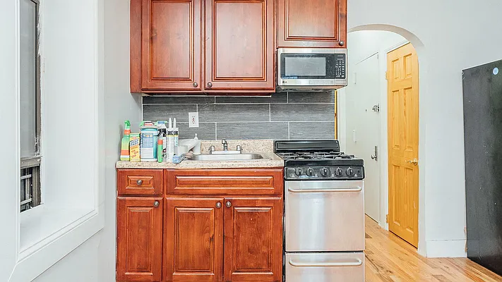 Rented by EXR | media 18