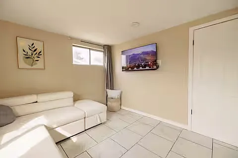 3207 Gregory Ave — Photo 6