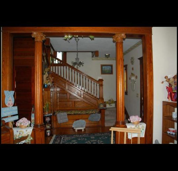 2nd image of 207 Park Ave