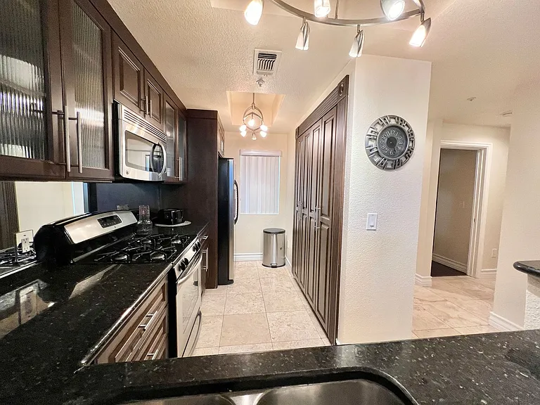 270 E Flamingo Rd #313 — Photo 7