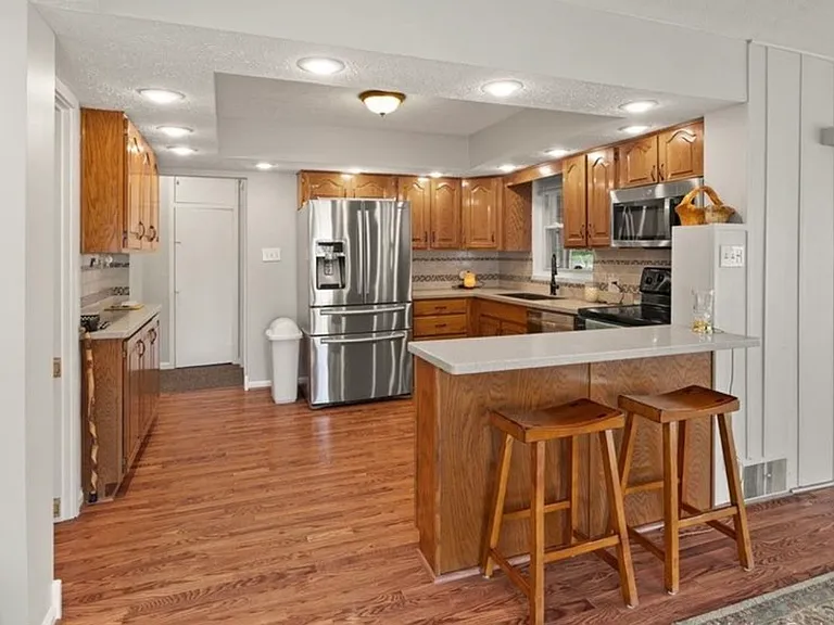 506 Virginia Ave — Photo 3