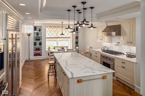 Rented by Brown Harris Stevens | media 11