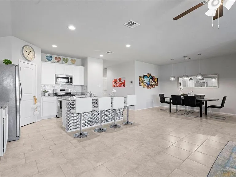 4115 Magliana Ln — Photo 18
