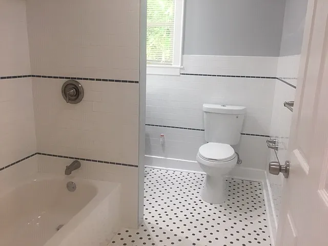 301 Nottingham Rd #6 — Photo 5