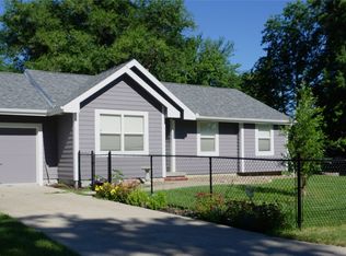 710 N 3rd Ave, Winterset, IA 50273