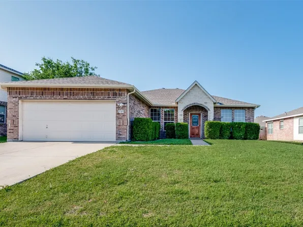 737 Redwing Dr, Saginaw, TX 76131