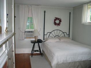 57 Pleasant St, Dunstable, MA 01827