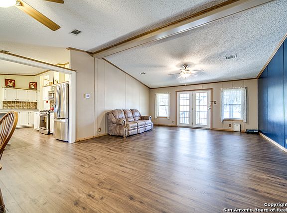 3rd image of 2263 River Bluff Cir
