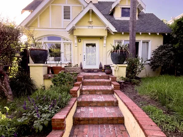 1713 N Orange Grove Ave, Los Angeles, CA 90046