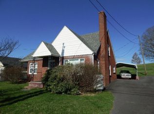 1132 Glendale Rd, Galax, VA 24333