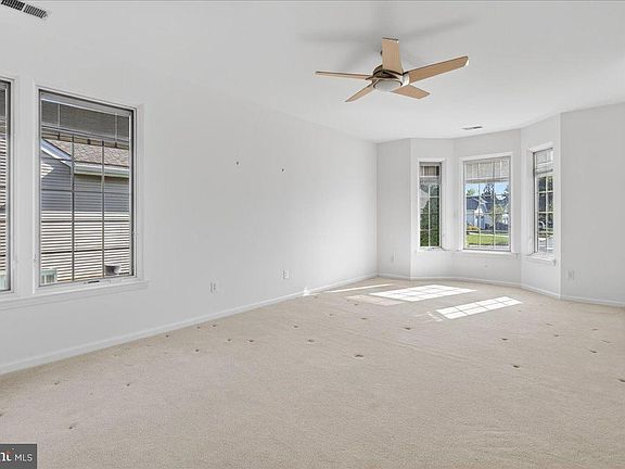 5th image of 19 Foster Rd