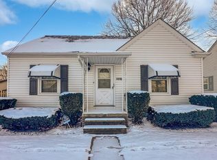 1319 Rowe St, Akron, OH 44306