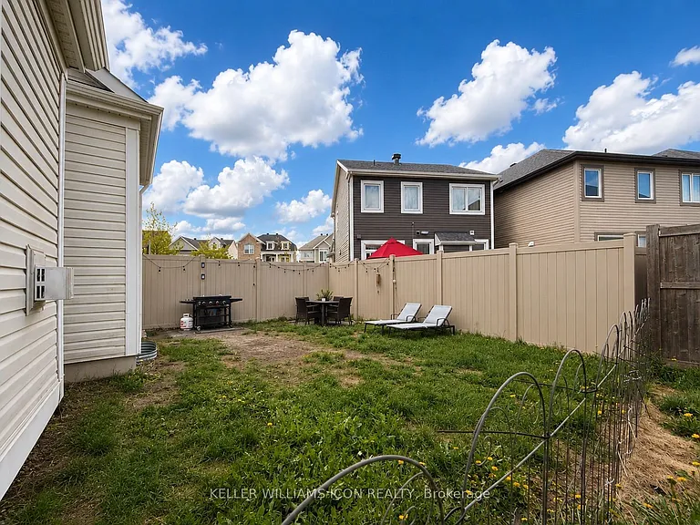 108 Solaris Dr — Photo 17