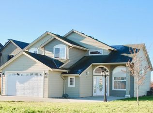 1549 Ocean View Ln, Point Roberts, WA 98281