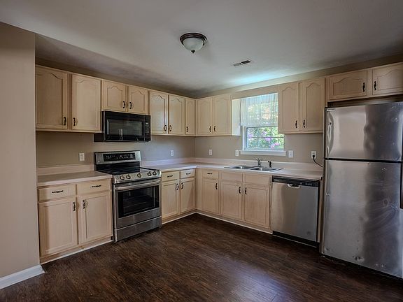 3rd image of 1433 Dustin Dr