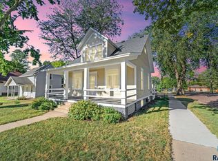 301 S Johnson St, Canton, SD 57013