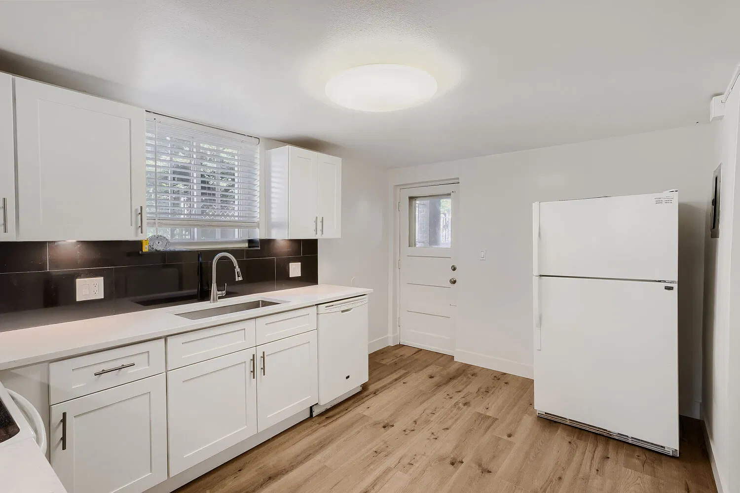 2 bed, 822 sqft, $1,450 — Photo 2