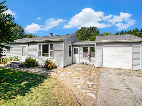 1521 Maiden Ln, Saint Joseph, MI 49085