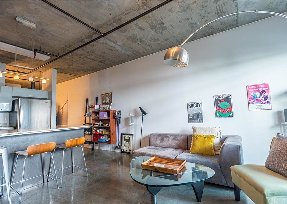 1st image of 645 W 9th St APT 206