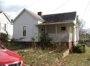 207 S 3rd Ave, Mayodan, NC 27027