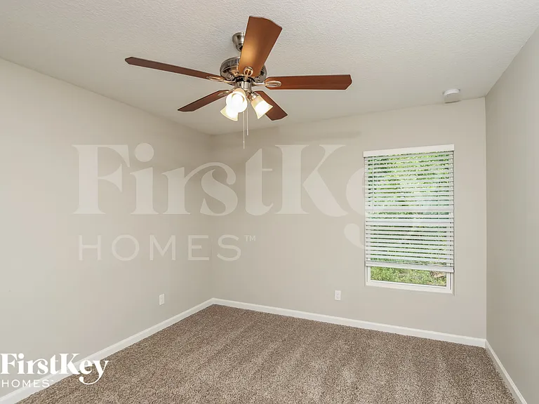711 Alford St SE — Photo 11
