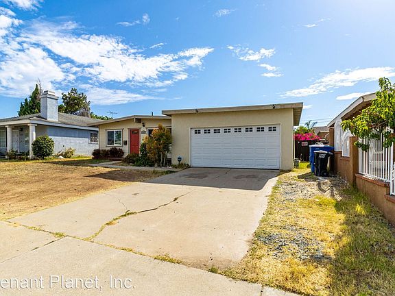 3rd image of 608 Hilltop Dr
