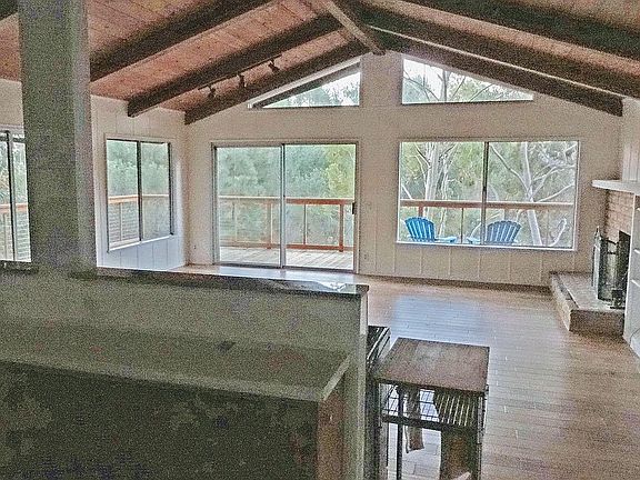 3rd image of 6543 Zuma View Pl
