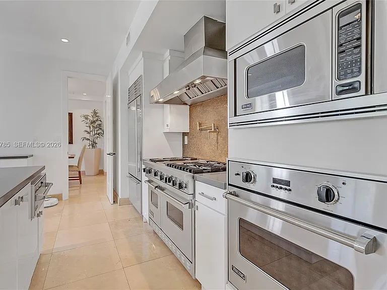 350 Redwood Ln — Photo 14