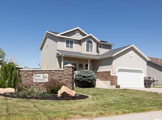 1821 N 2530 W, Clinton, UT 84015